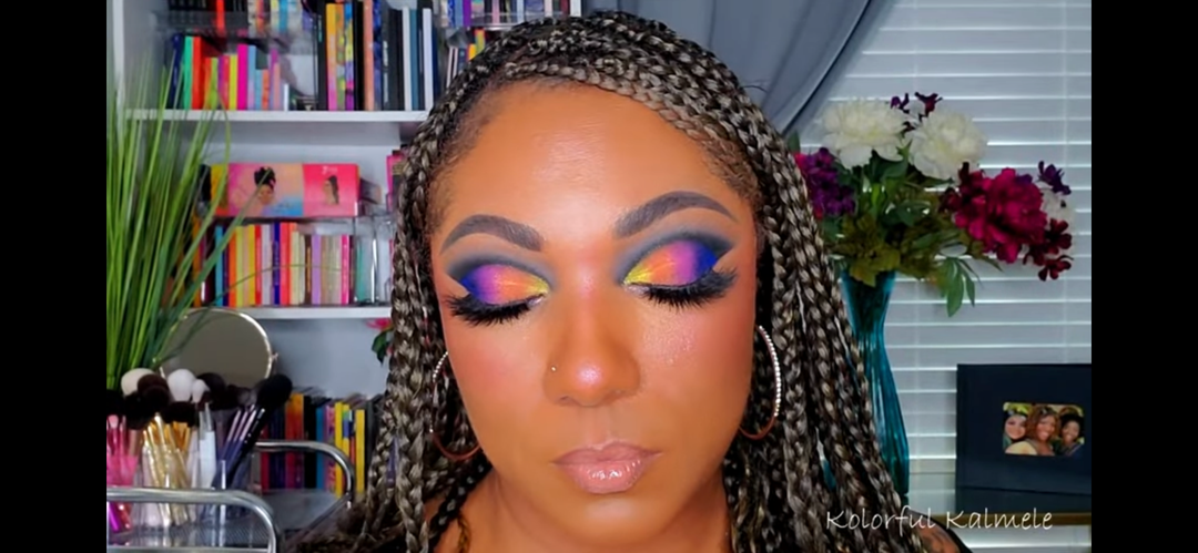 "THE BEAUTÉ BOOK" Beauty Feature! Loose Pigments & Rainbow Cut Crease Eye Look! By Kolorful Kalmele